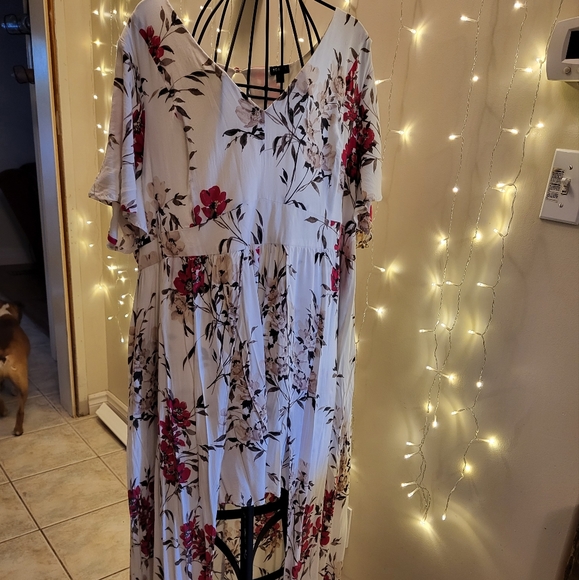 torrid Pants - Beautiful flower short jumper